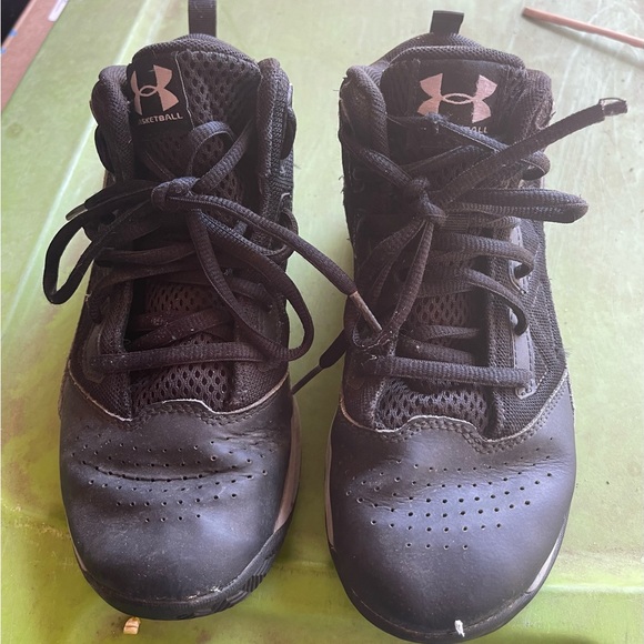 Under Armour Jet Mid Youth US Size 3YBlack Gray Basketball Shoes - Picture 1 of 6